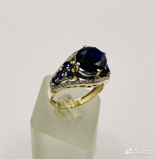 Кольцо золотое 18,5 р с бриллиантами (Lenina)