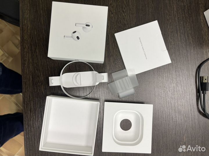 Коробка airpods 3 в идеале