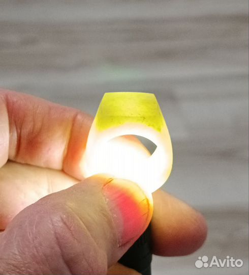 Кольцо печатка нефрит