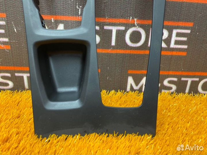 Накладка центральной консоли Bmw X6 E71 N55B30A