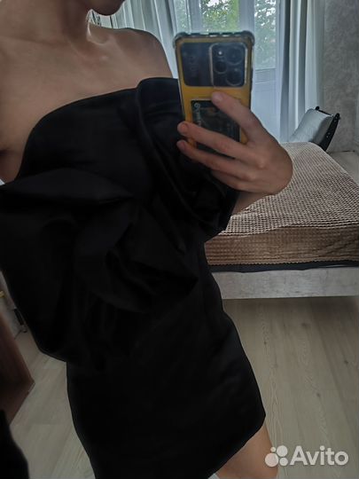 Платье мини атласное m 44