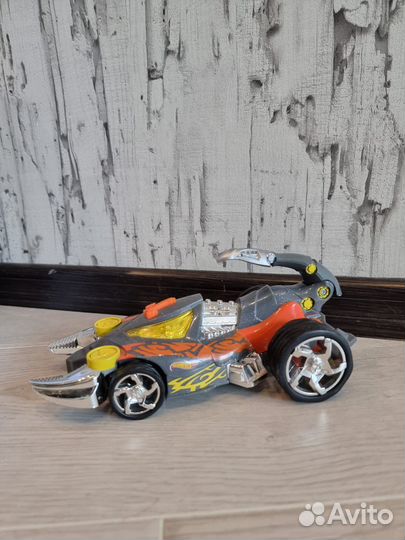 Развивающая машинка Hot Wheels