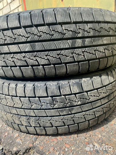 Kumho I'Zen Ice Power KW21 215/60 R17 92C