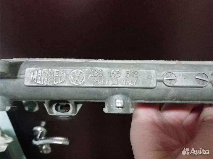 Топливная рампа гольф 4 с форсунками