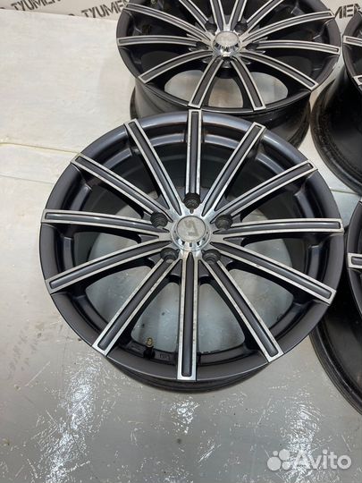 Диски R17 5x114.3 J7.5 ET45 DIA 73.1