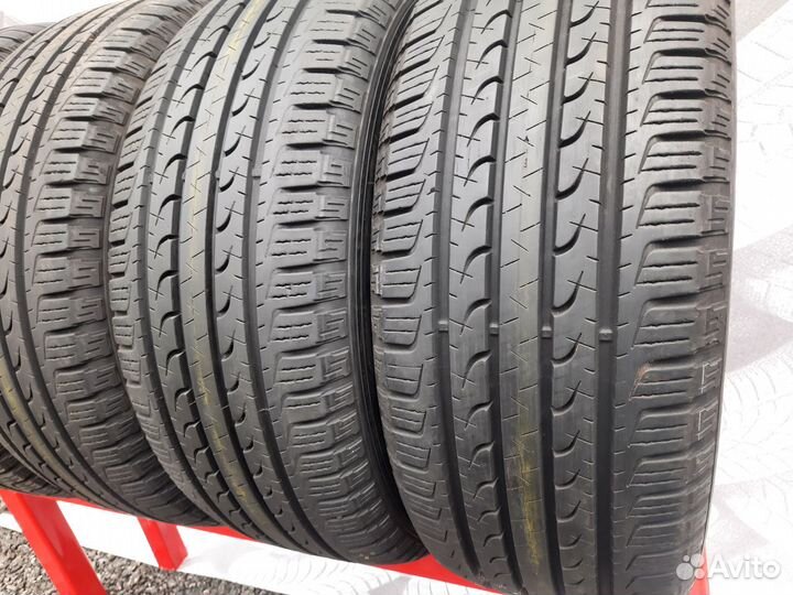 Goodyear EfficientGrip SUV 4x4 245/60 R18