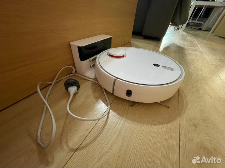 Робот-пылесос Xiaomi Vacuum Cleaner 1S