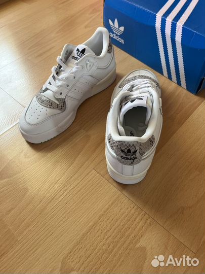 Кроссовки женские adidas originals Rivalry Low 86