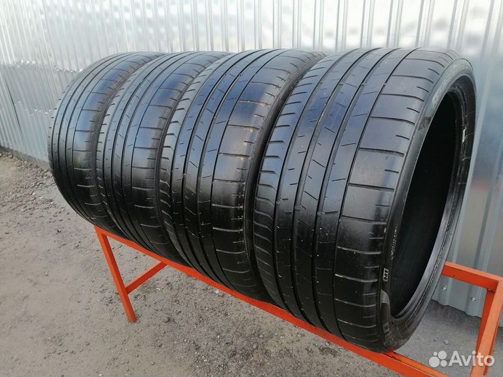 Pirelli P Zero PZ4 265/35 R20 95Y