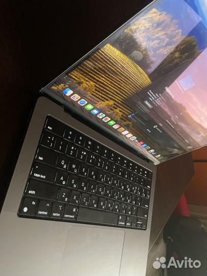 Macbook pro 14 m1 pro 16 512 silver