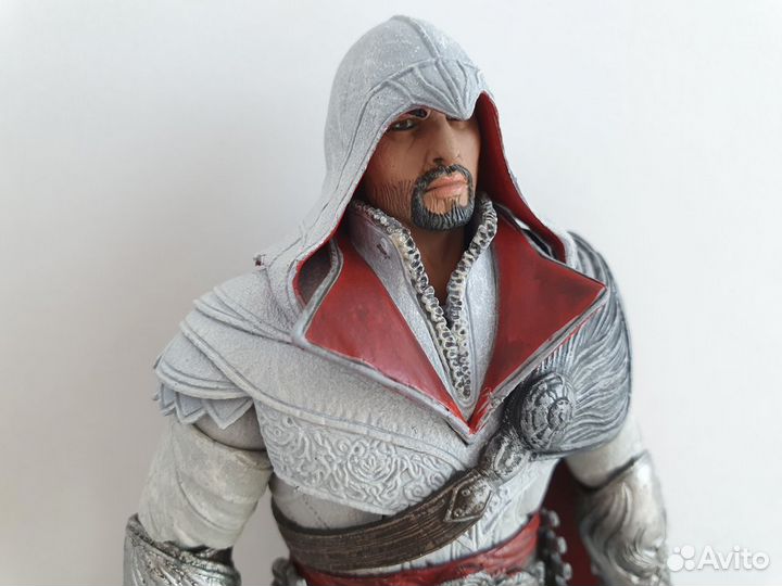 Фигурка Эцио Аудиторе из игры Assassin's Creed