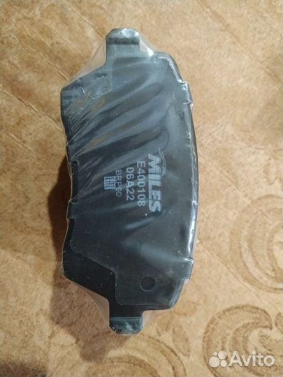 Колодки тормозные перед Miles артикул E400108