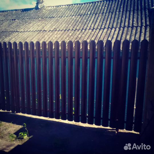 Установка заборов из евроштакетника