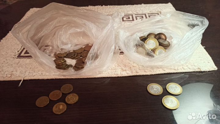 Юбилейные монеты 10 рублей биметалл оптом