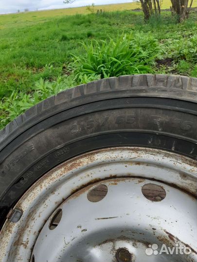 Michelin 4X4 A/T 215/65 R16 и 215/65 R16