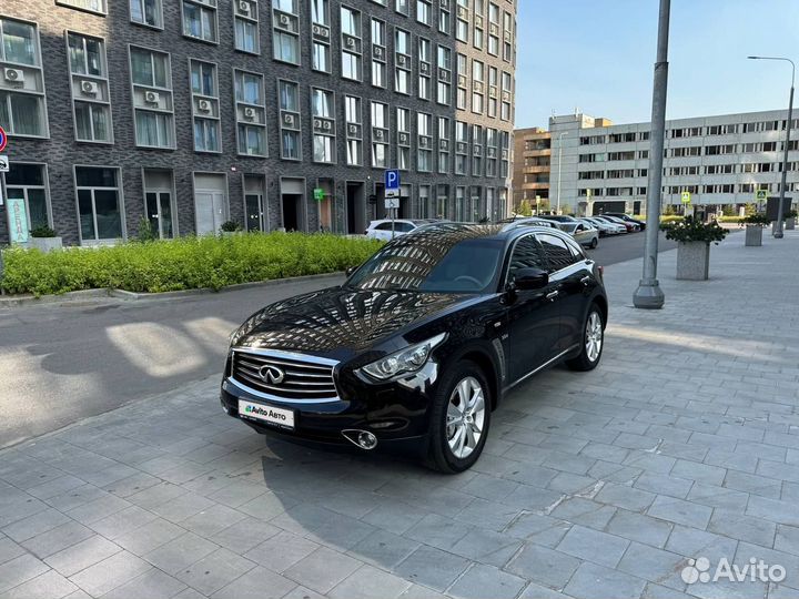 Infiniti QX70 3.0 AT, 2014, 110 000 км