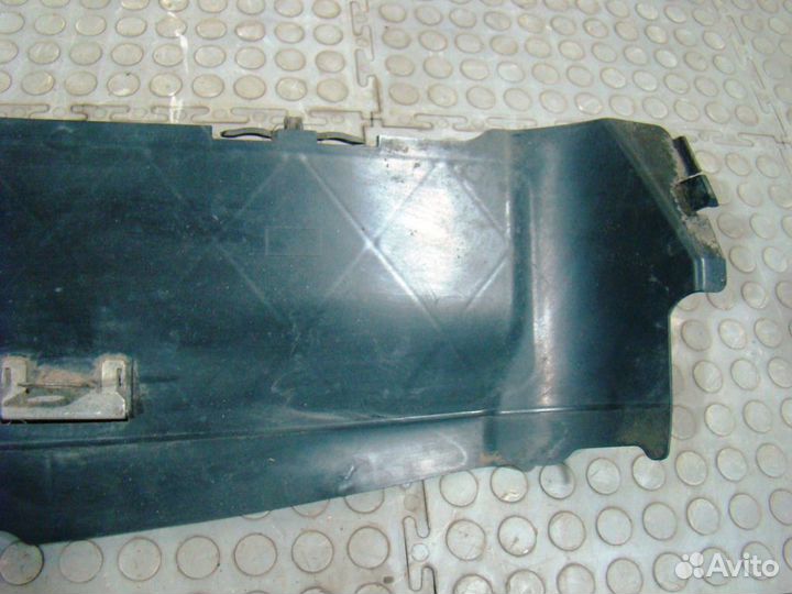 VW Tiguan 1 Воздуховод радиатора нижний