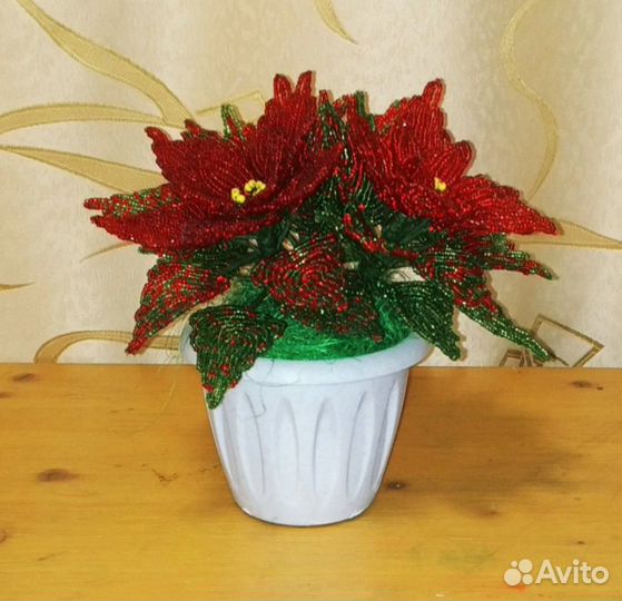Цветы из бисера в горшке