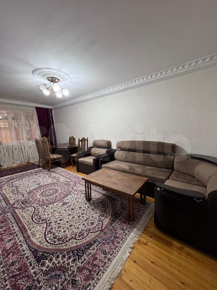 2-к. квартира, 54 м², 1/6 эт.