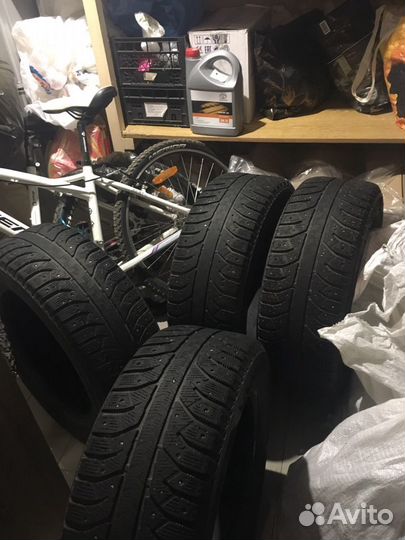 Bridgestone Ice Cruiser 7000 215/60 R16