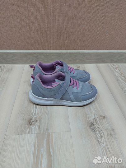 Кроссовки для девочки 35 размер