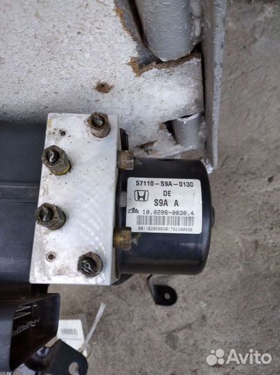 Блок ABS (насос) Хонда црв2