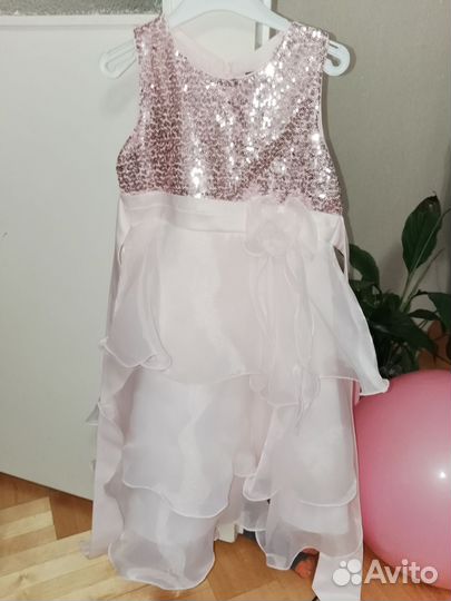 Платье нарядное