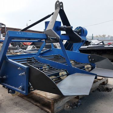 Копатель корнеплодов Цех-Омис КМ-2, 2025