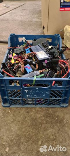 Разъёмы фишки Volkswagen Tiguan 2010 2.0 tsi