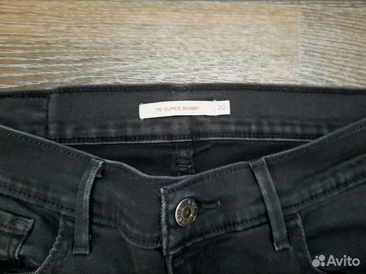 Джинсы женские Levis р.30 (44-46) skinny