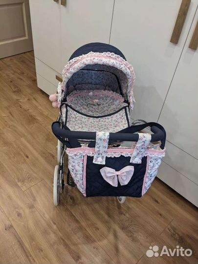 Коляска для кукол