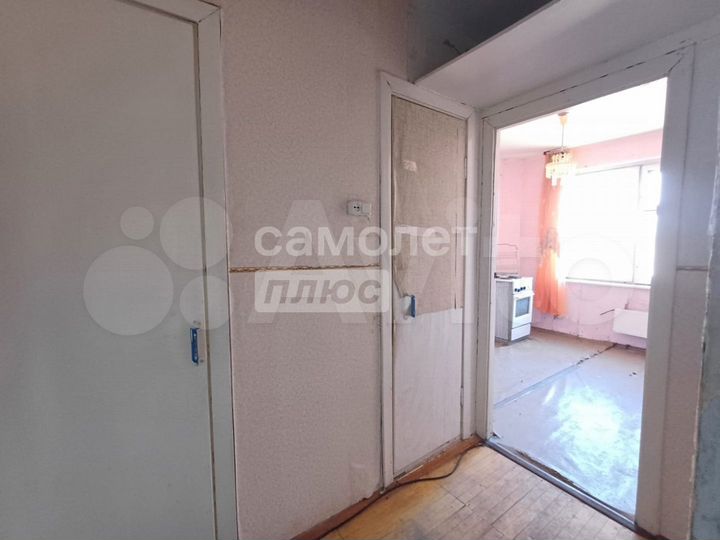 2-к. квартира, 50 м², 1/5 эт.