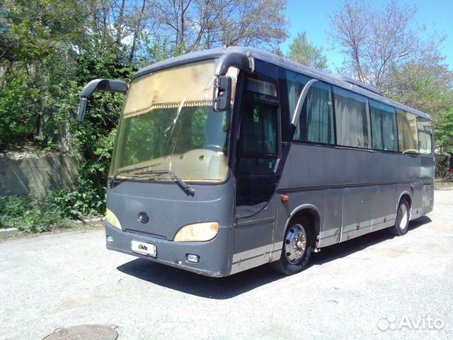 Туристический автобус Golden Dragon XML6896E1A, 2005 объявление продам