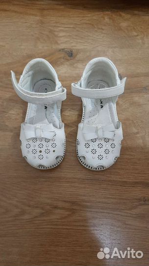 Сандалии для девочки