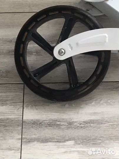 Самокат двухколесный