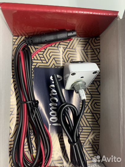 Камера заднего вида CarPrime белая