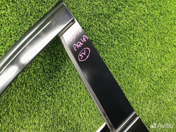 Дверь Цвет-209 передняя левая Toyota Aqua NHP10