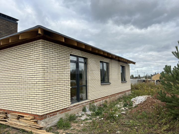 Коттедж 100 м² на участке 10 сот.