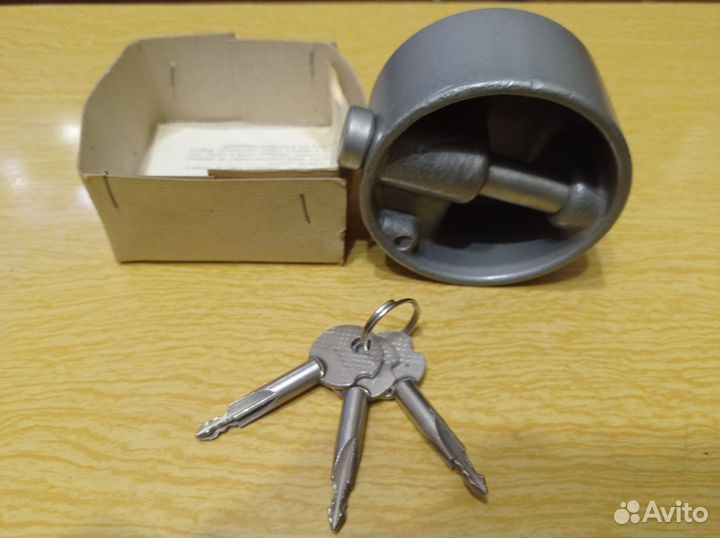 Замок гаражный навесной