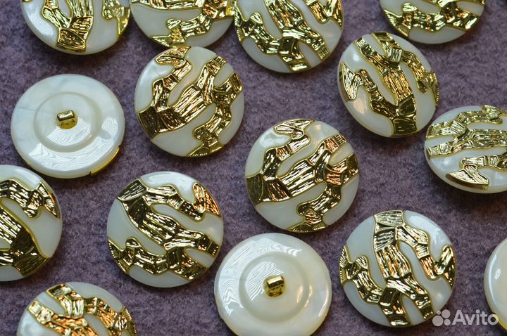Пуговицы 30 мм