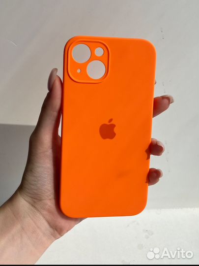 Чехол на iPhone 13