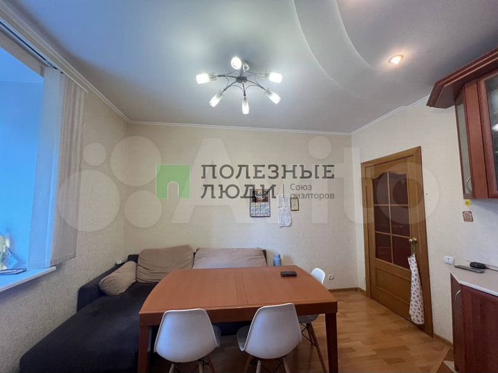 3-к. квартира, 92,4 м², 2/9 эт.