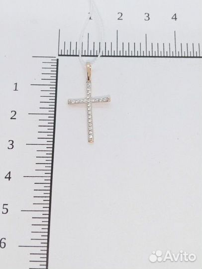 Золотая подвеска с камнем