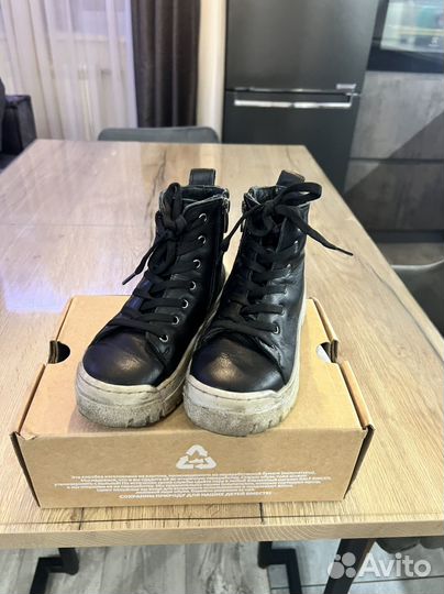 Ботинки для девочки кожаные