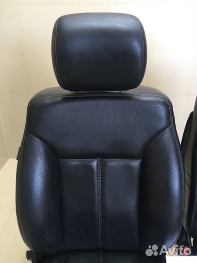 Сиденья передние Mercedes GL W164