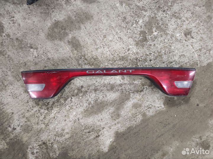 Задний фонарь Mitsubishi galant 7