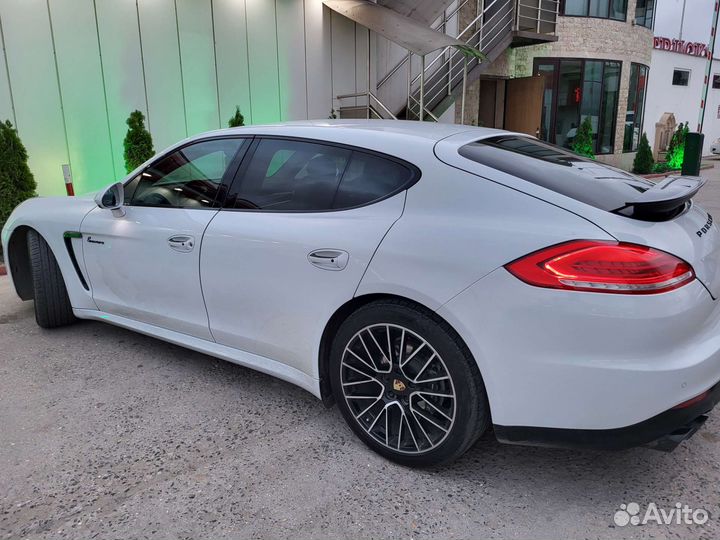 Porsche Panamera 4 3.6 AMT, 2015, 100 000 км