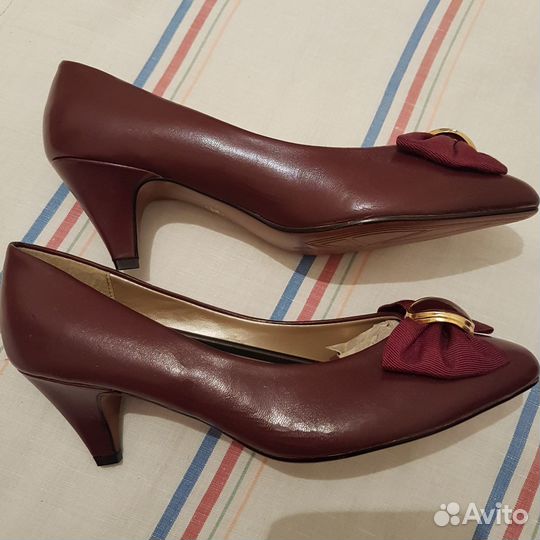 Бесплатно туфли женские Le Monti USA и кроссы 39 р