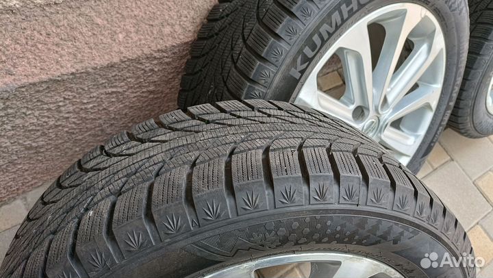 Kumho WinterCraft Ice Wi51 215/55 R17