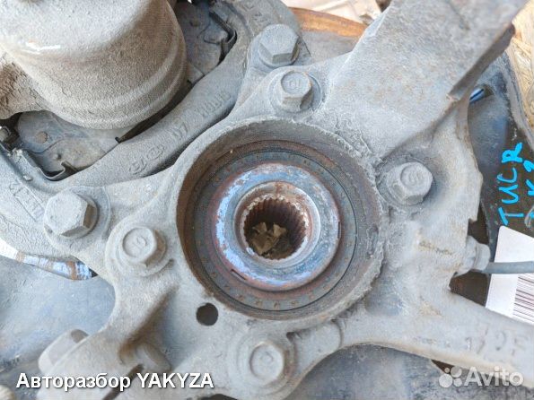 Кулак правый Hyundai Tucson 3 Хендай Туксон 3